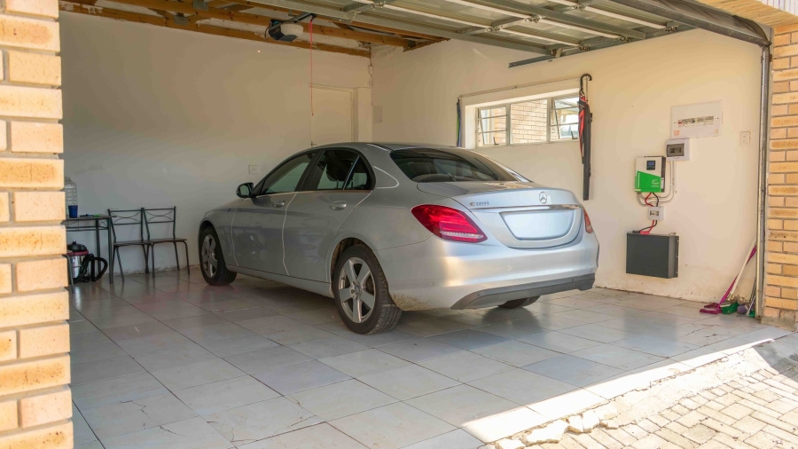 3 Bedroom Property for Sale in Lovemore Park Eastern Cape
